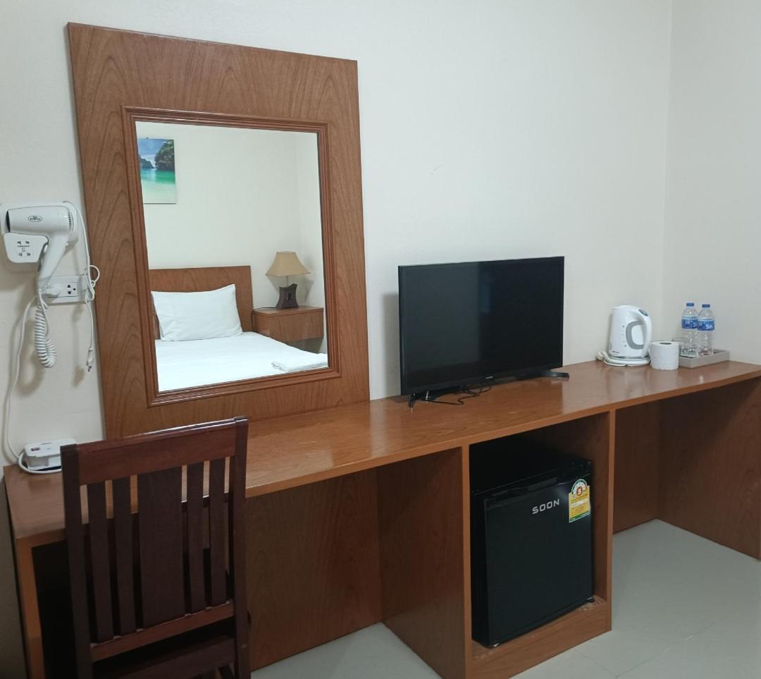 Sj House Hotel Aonang Ban Klong Haeng Bagian luar foto