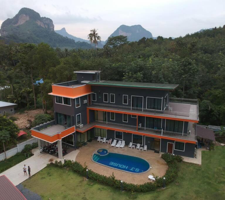 Sj House Hotel Aonang Ban Klong Haeng Bagian luar foto